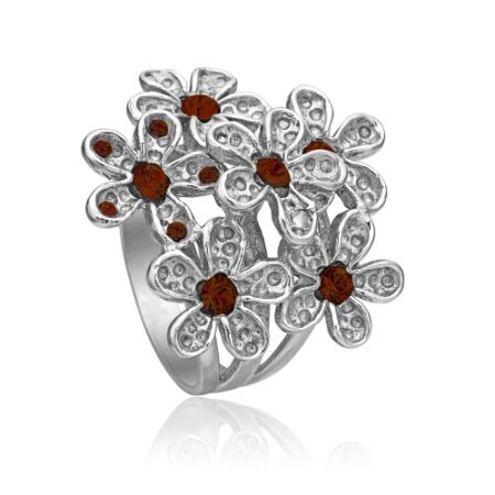 Sølv ring med blomster og røde krystaller